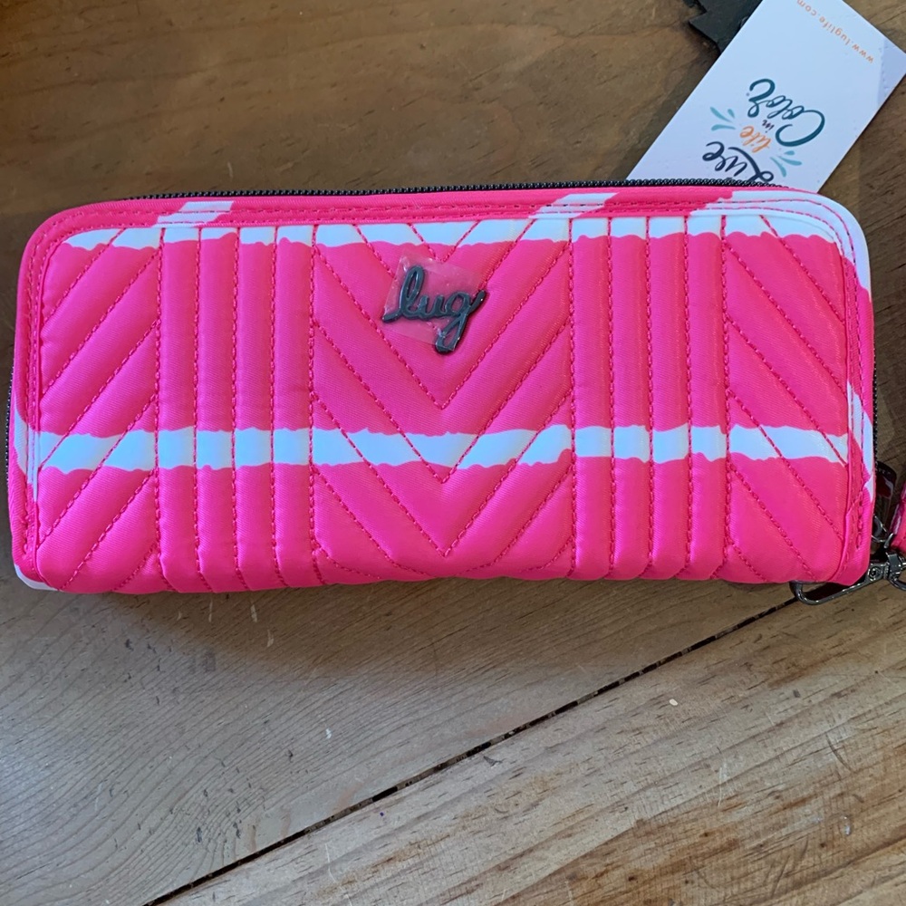 lug straddle rfid wallet- magenta NWT